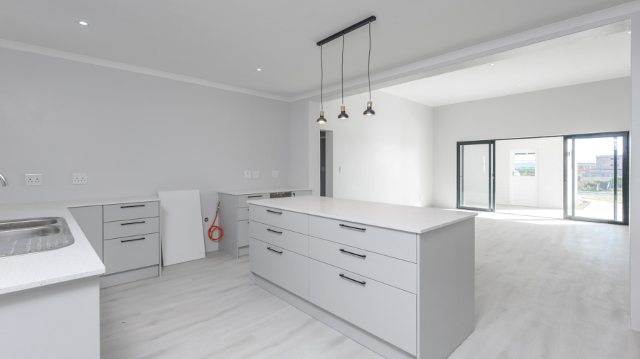 4 Bedroom Property for Sale in Oceanview Heights Western Cape